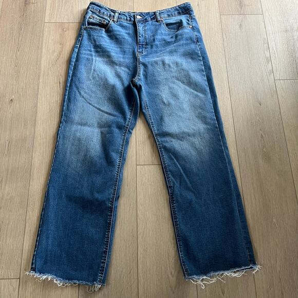 OAT Women's Medium Wash Raw Hem Wide Leg Jean Size 31 - Picture 2 of 8